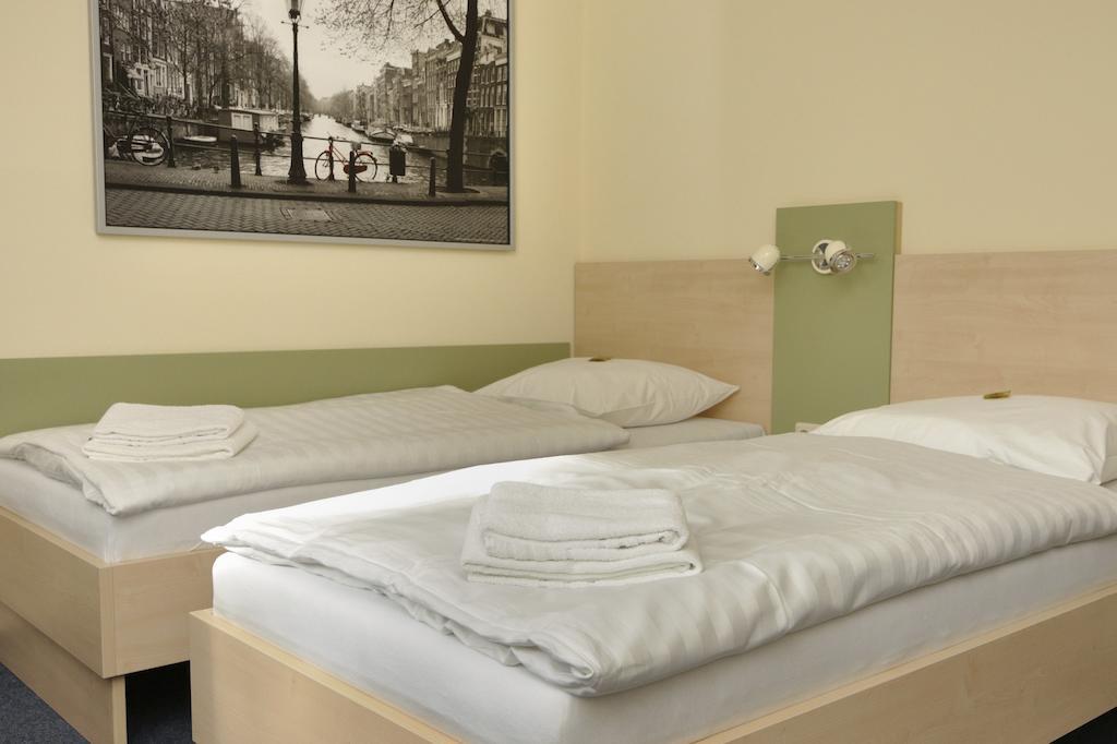 Best Deal Airporthotel Weeze Kültér fotó
