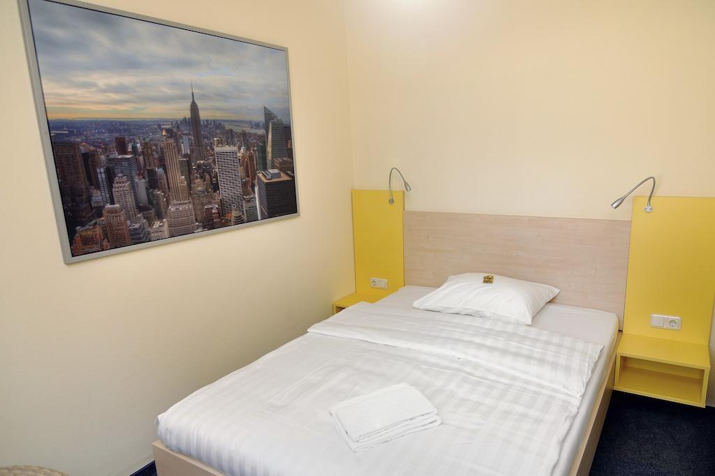 Best Deal Airporthotel Weeze Szoba fotó