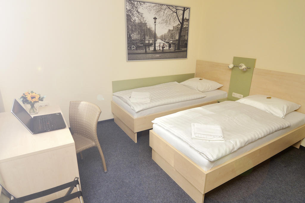 Best Deal Airporthotel Weeze Kültér fotó